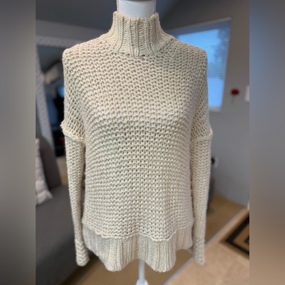 FREE PEOPLE Oversized Cable Knit Sweater Mock Turtleneck - Picture 1 of 9